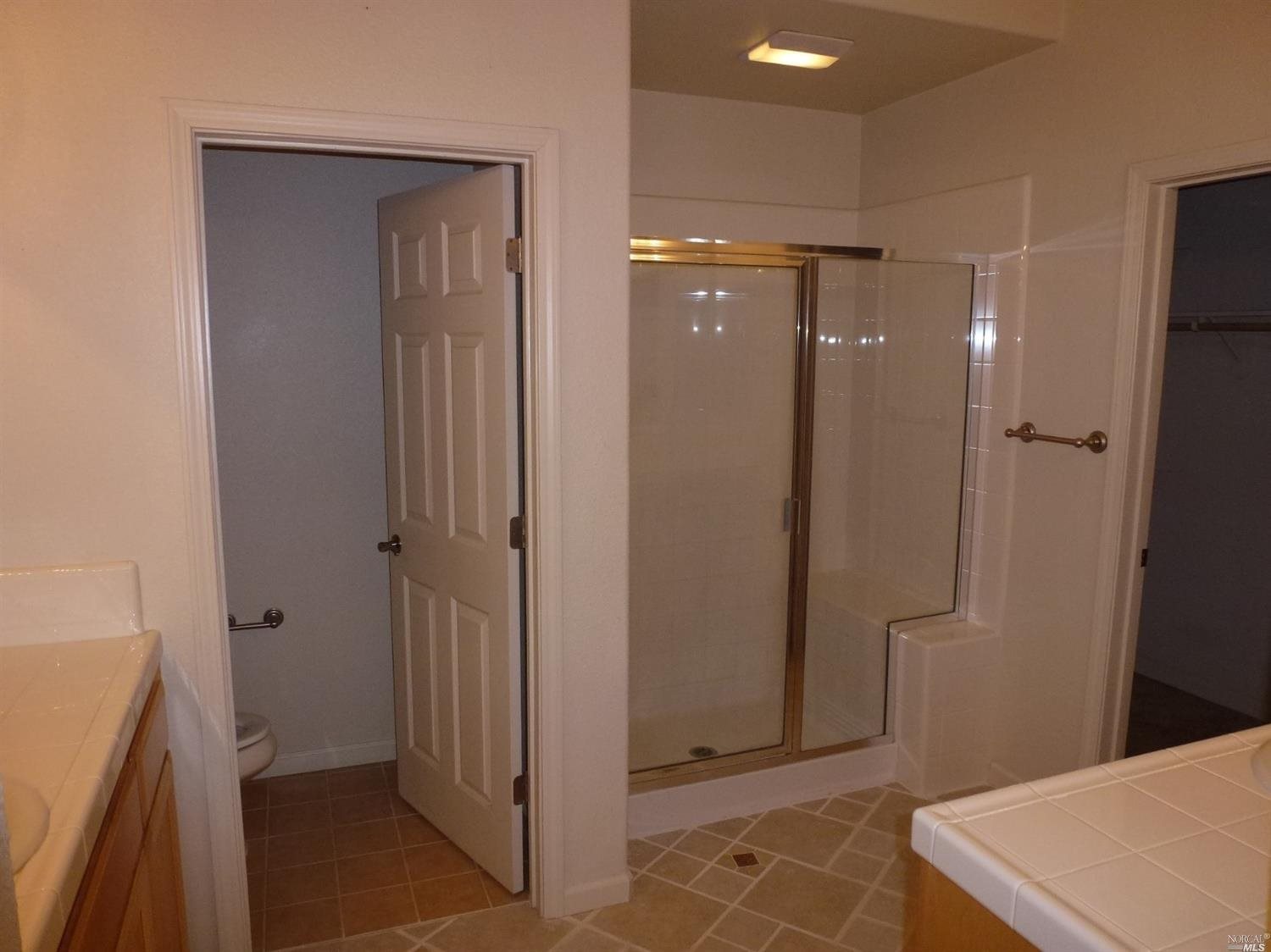 Detail Gallery Image 6 of 11 For 3273 Inwood Pl, Fairfield,  CA 94534 - 2 Beds | 2 Baths