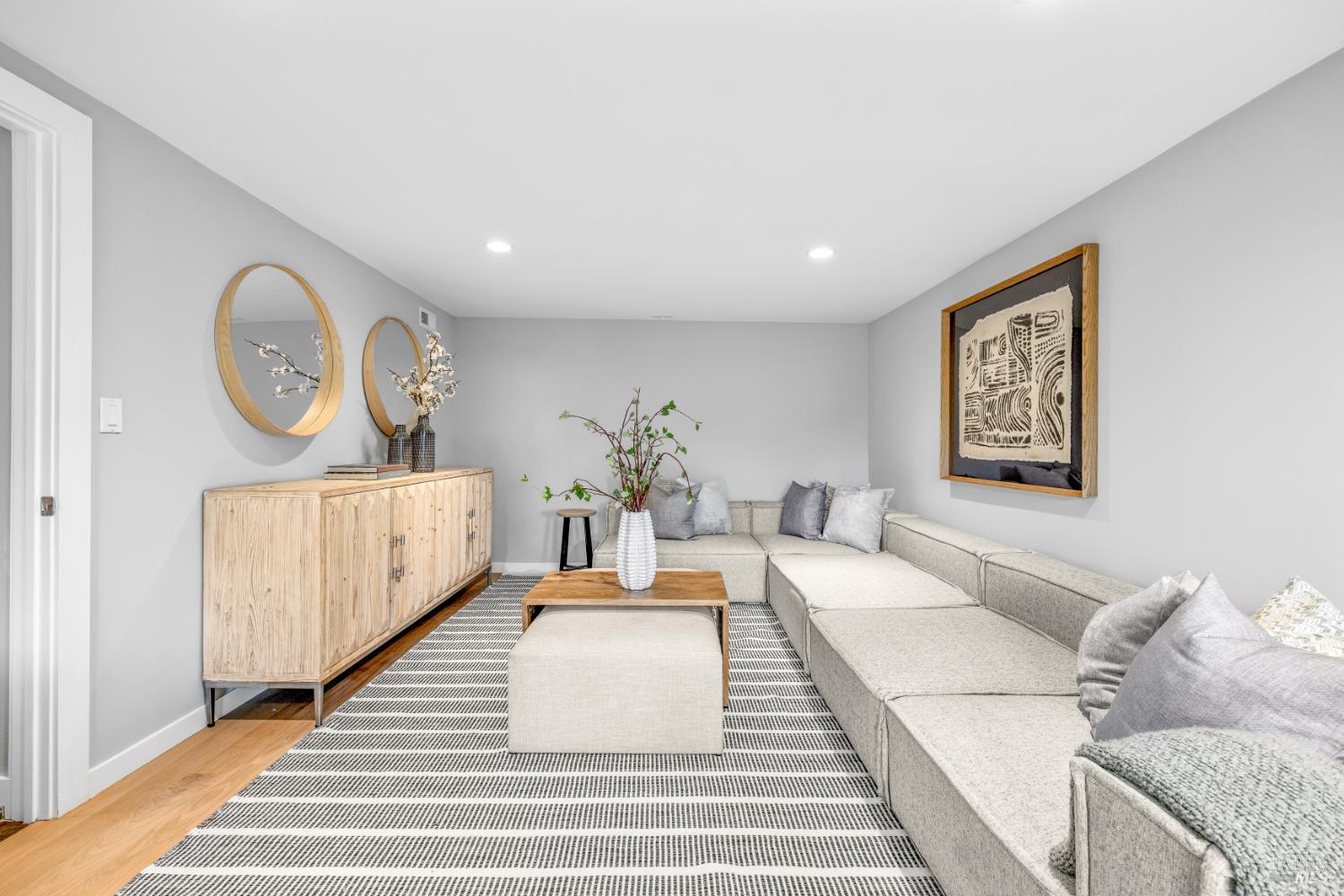 Detail Gallery Image 44 of 55 For 34 Southridge Dr, Tiburon,  CA 94920 - 4 Beds | 3/1 Baths