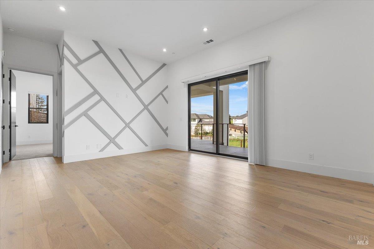 Detail Gallery Image 43 of 75 For 3623 Crescent Cir, Santa Rosa,  CA 95403 - 4 Beds | 5 Baths