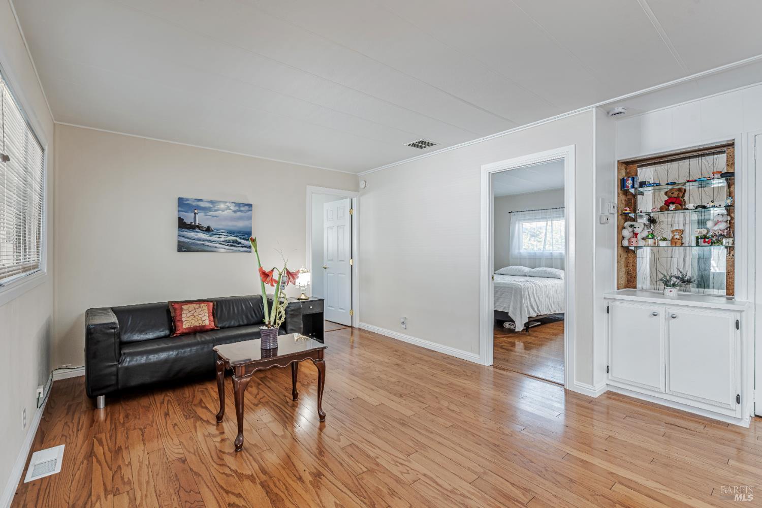 Detail Gallery Image 12 of 25 For 815 Las Palmas Ave, Novato,  CA 94949 - 2 Beds | 2 Baths