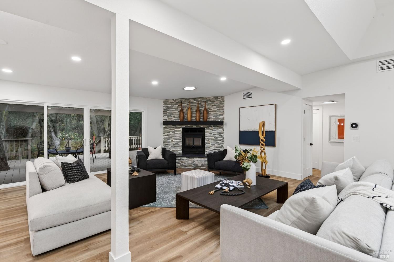 Detail Gallery Image 13 of 69 For 3534 Spurs Trl, American Canyon,  CA 94503 - 4 Beds | 2 Baths