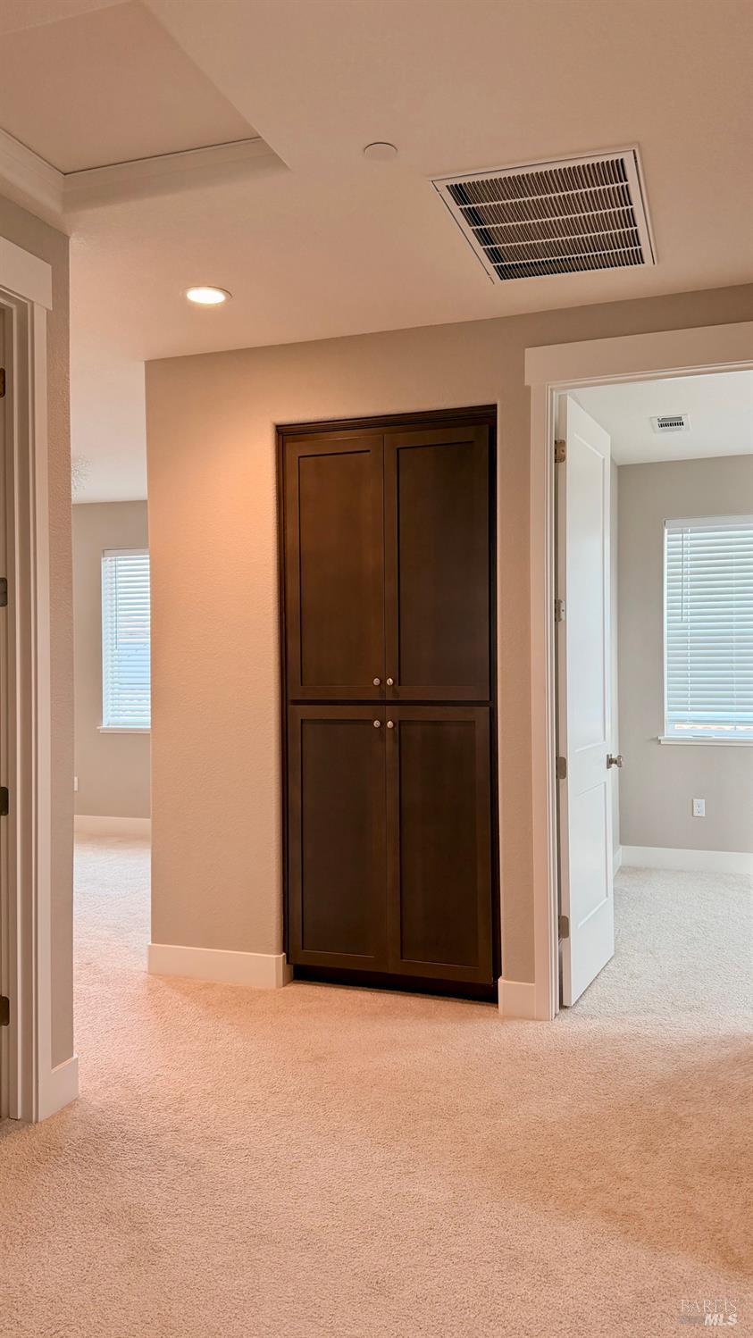 Detail Gallery Image 30 of 49 For 1548 Nightfall Ln, Fairfield,  CA 94533 - 5 Beds | 4 Baths