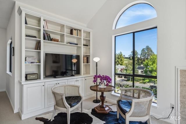 Detail Gallery Image 15 of 35 For 118 Eucalyptus Knoll St, Mill Valley,  CA 94941 - 2 Beds | 2 Baths