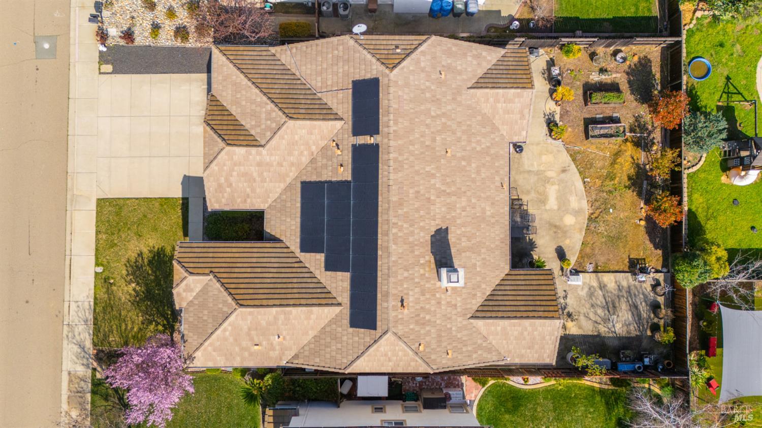 Detail Gallery Image 53 of 62 For 1803 Sanger Peak Way, Antioch,  CA 94531 - 4 Beds | 2/1 Baths