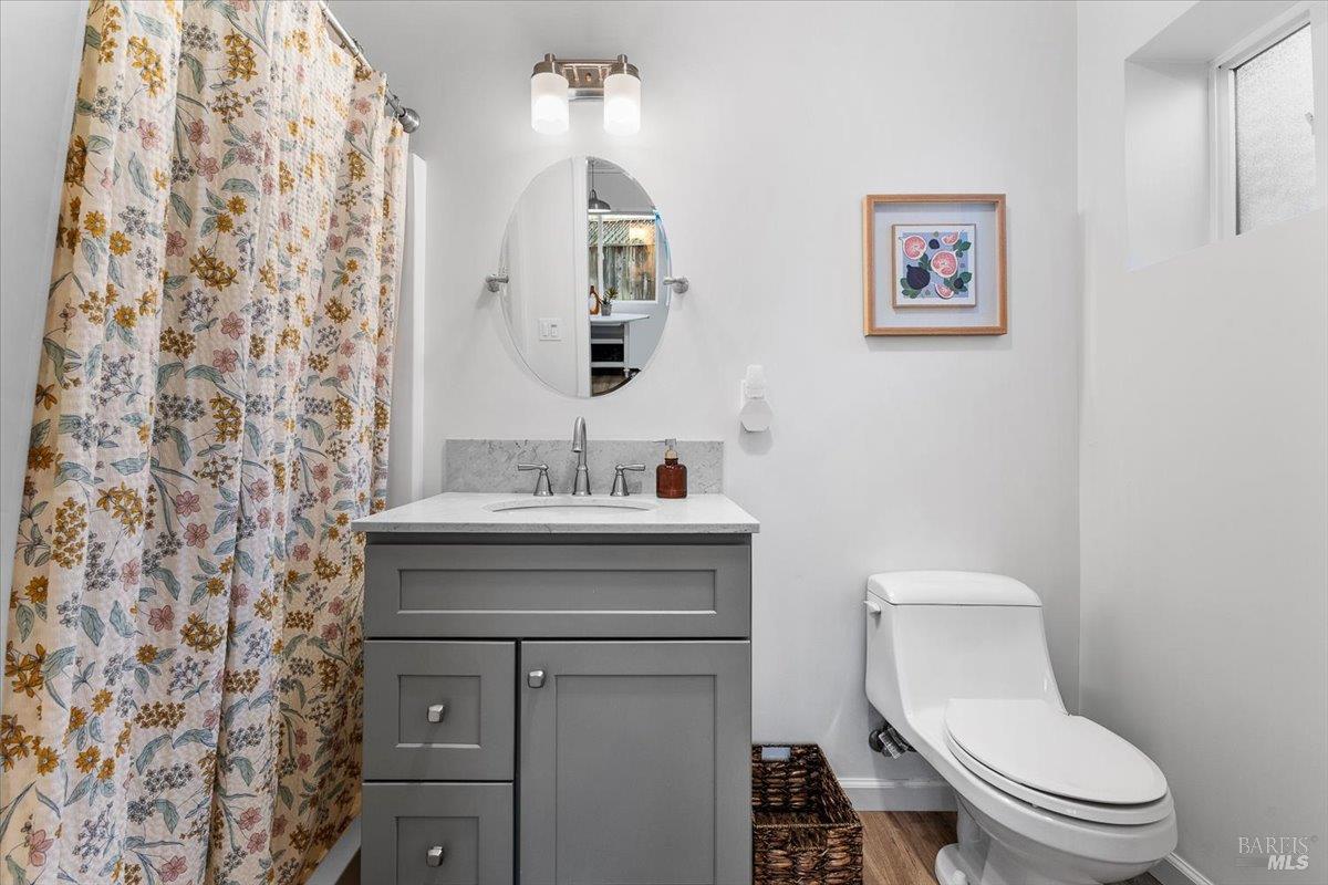 Detail Gallery Image 25 of 36 For 75 Ca-128 Hwy, Geyserville,  CA 95441 - 3 Beds | 2 Baths