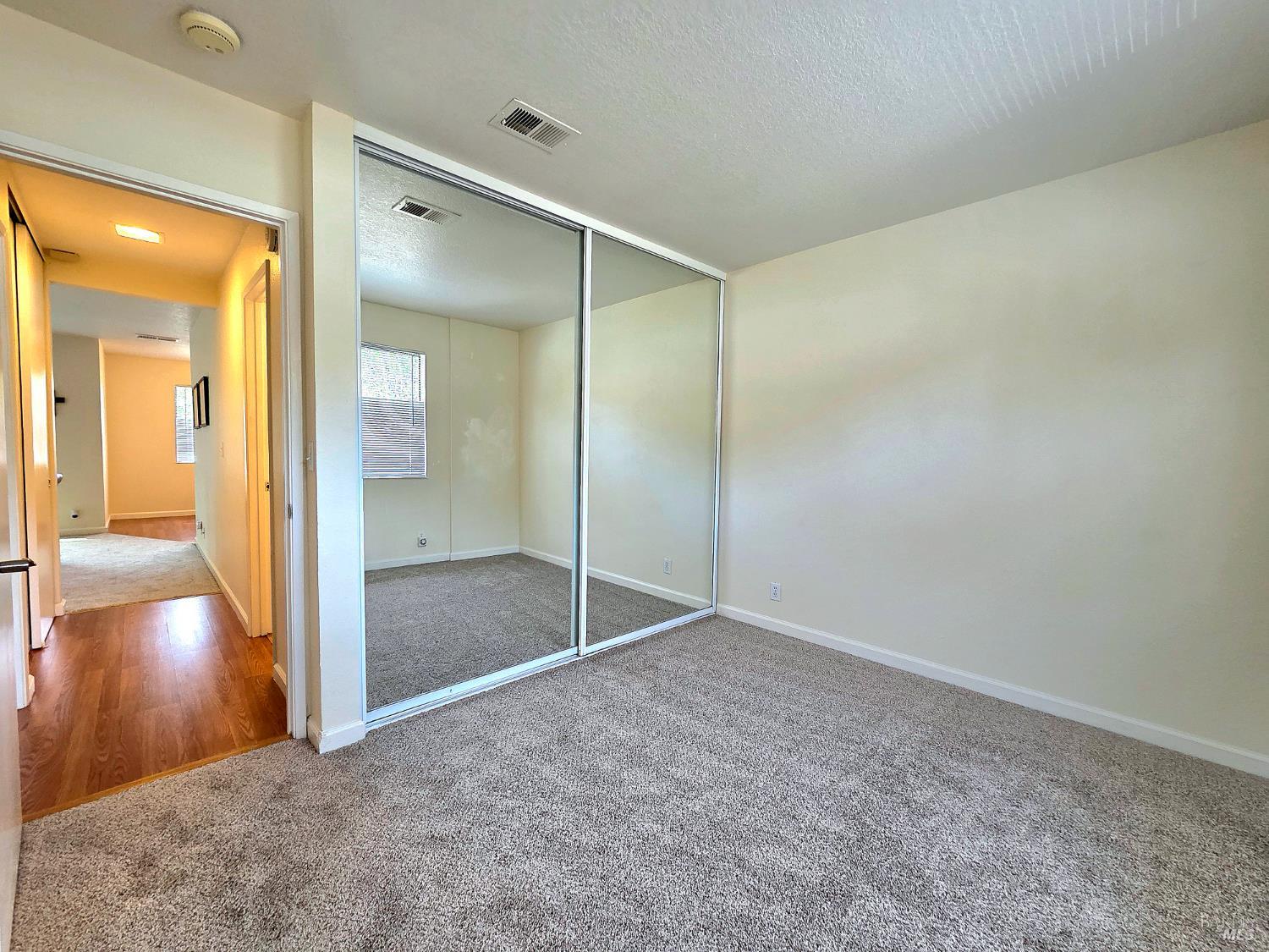 Detail Gallery Image 13 of 16 For 900 Cambridge Dr #122,  Benicia,  CA 94510 - 2 Beds | 1 Baths