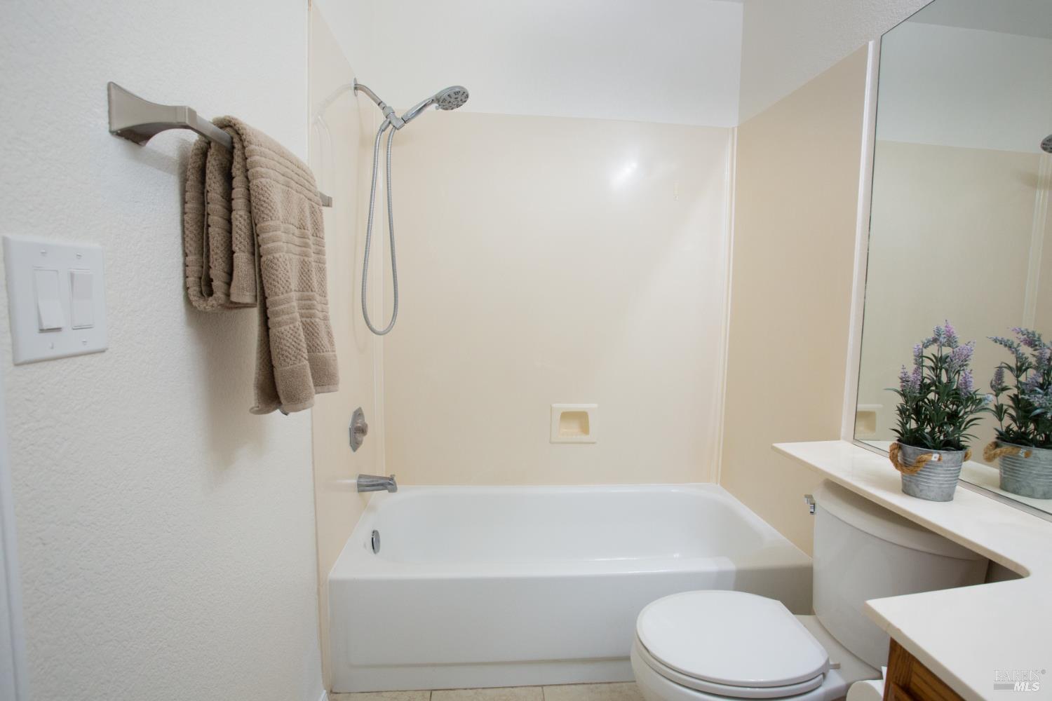 Detail Gallery Image 31 of 54 For 767 Raven Dr, Vacaville,  CA 95687 - 3 Beds | 2 Baths