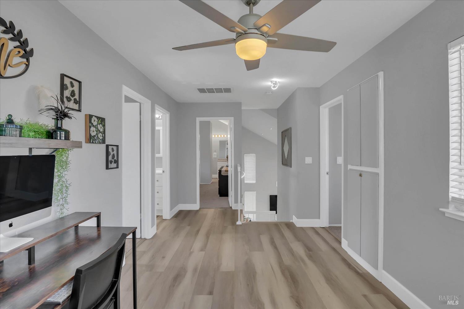 Detail Gallery Image 5 of 49 For 633 Country Ln, Oakley,  CA 94561 - 4 Beds | 2/1 Baths