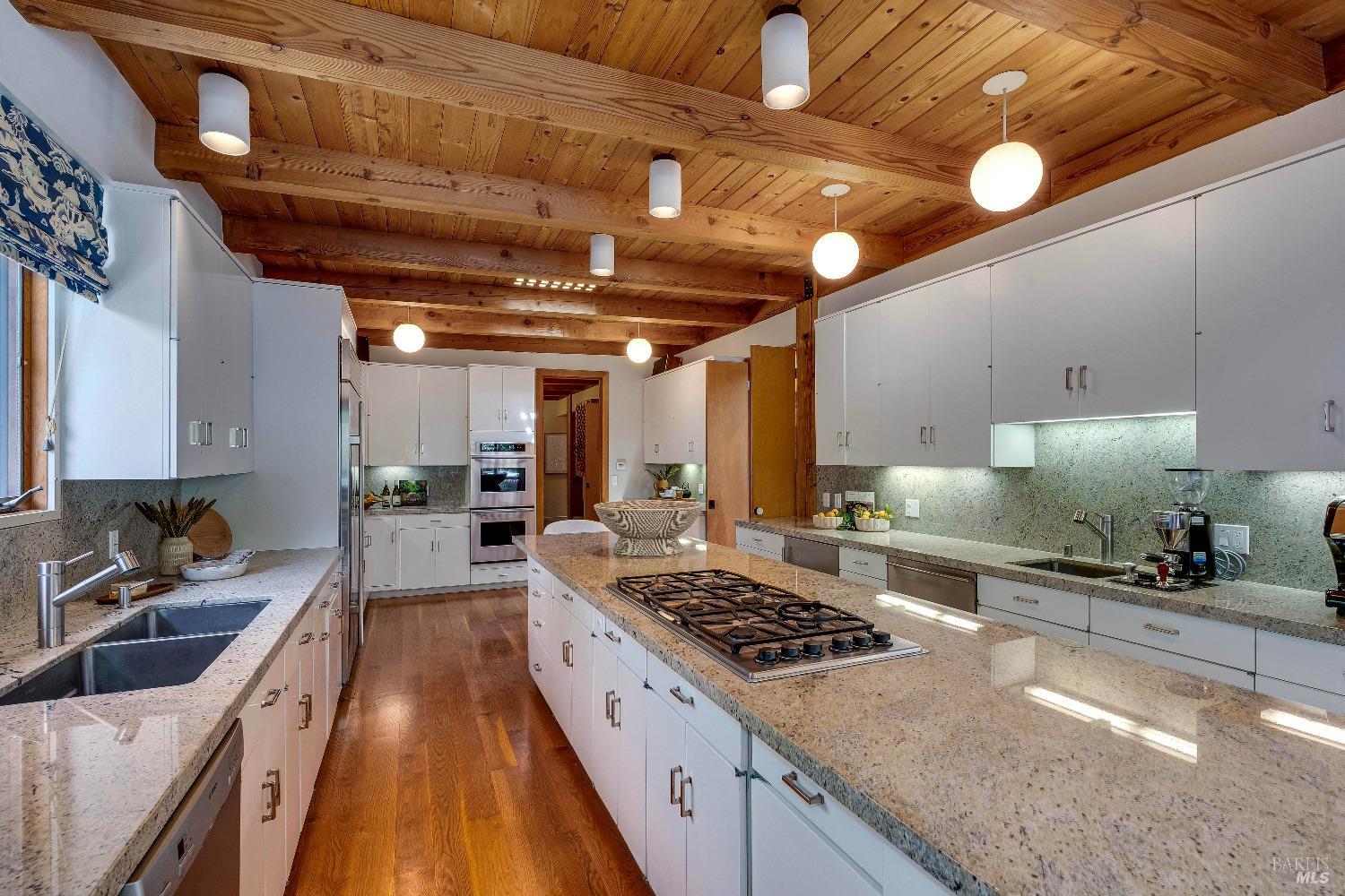 Detail Gallery Image 24 of 68 For 1626 Whitehall Ln, Saint Helena,  CA 94574 - 5 Beds | 7/1 Baths