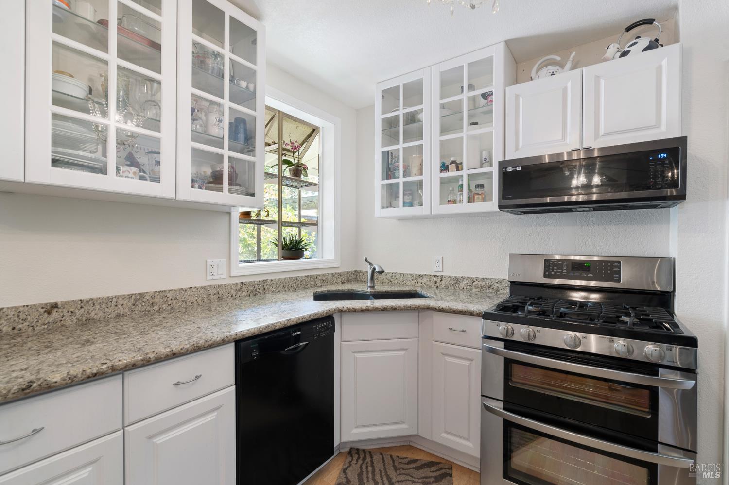 Detail Gallery Image 10 of 31 For 1213 Hale St, Vallejo,  CA 94591 - 3 Beds | 1 Baths