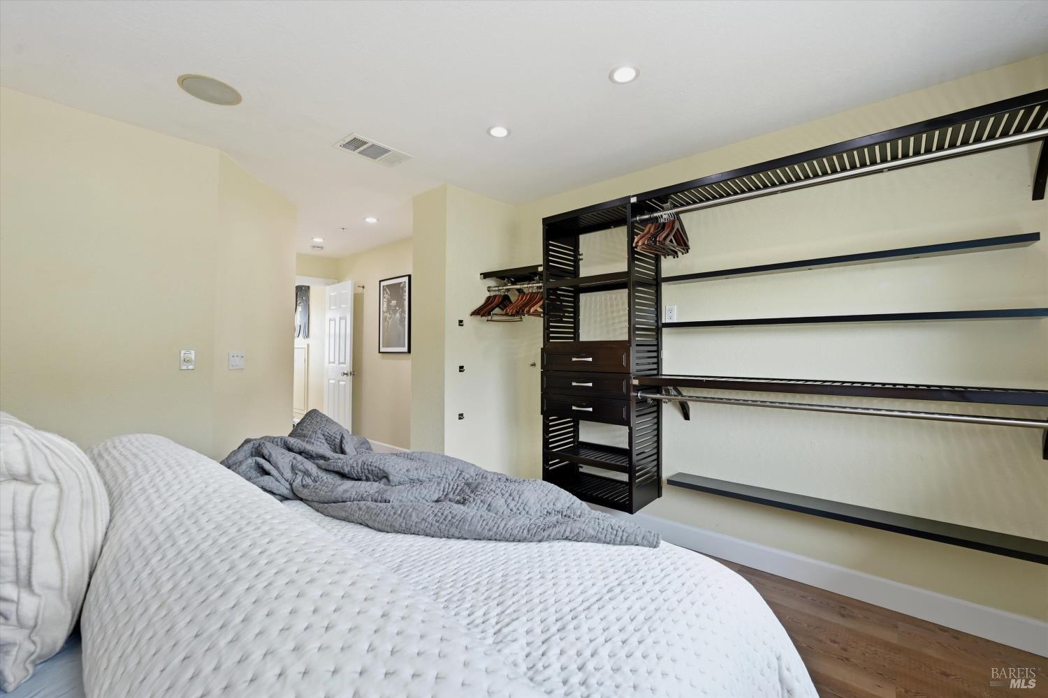 Detail Gallery Image 26 of 32 For 29 Vanessa Ct, Napa,  CA 94558 - 2 Beds | 2 Baths