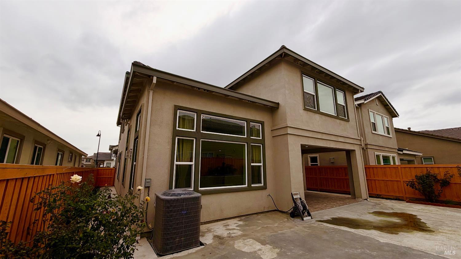 Detail Gallery Image 37 of 49 For 1548 Nightfall Ln, Fairfield,  CA 94533 - 5 Beds | 4 Baths