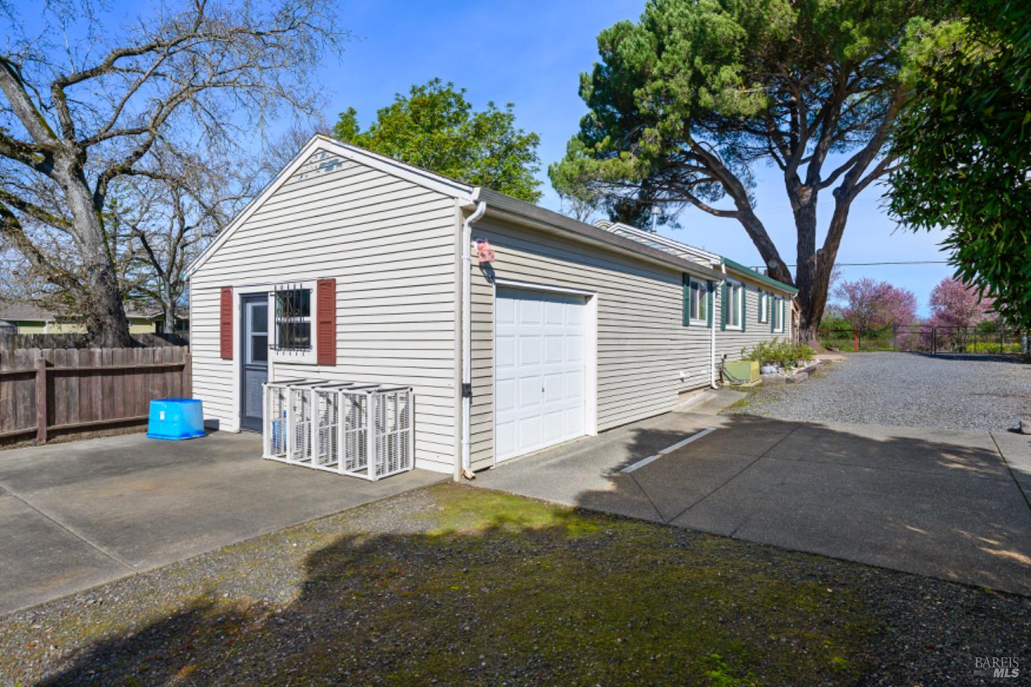 Detail Gallery Image 24 of 40 For 5454 Hall Rd, Santa Rosa,  CA 95401 - 3 Beds | 1/1 Baths