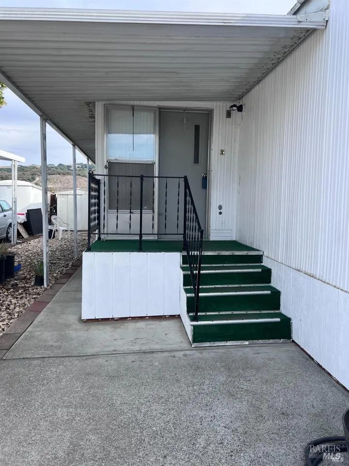 Detail Gallery Image 3 of 17 For 316 Pear Ln, Santa Rosa,  CA 95407 - 3 Beds | 1 Baths