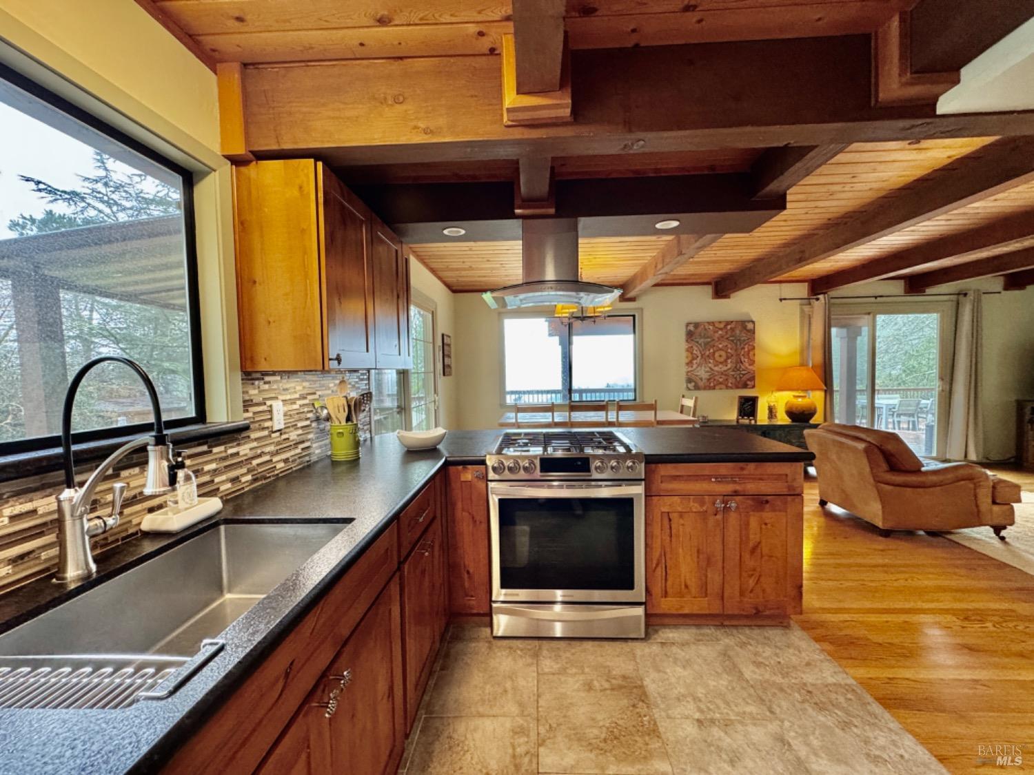 Detail Gallery Image 17 of 51 For 4405 Lake County Hwy, Calistoga,  CA 94515 - 3 Beds | 2 Baths