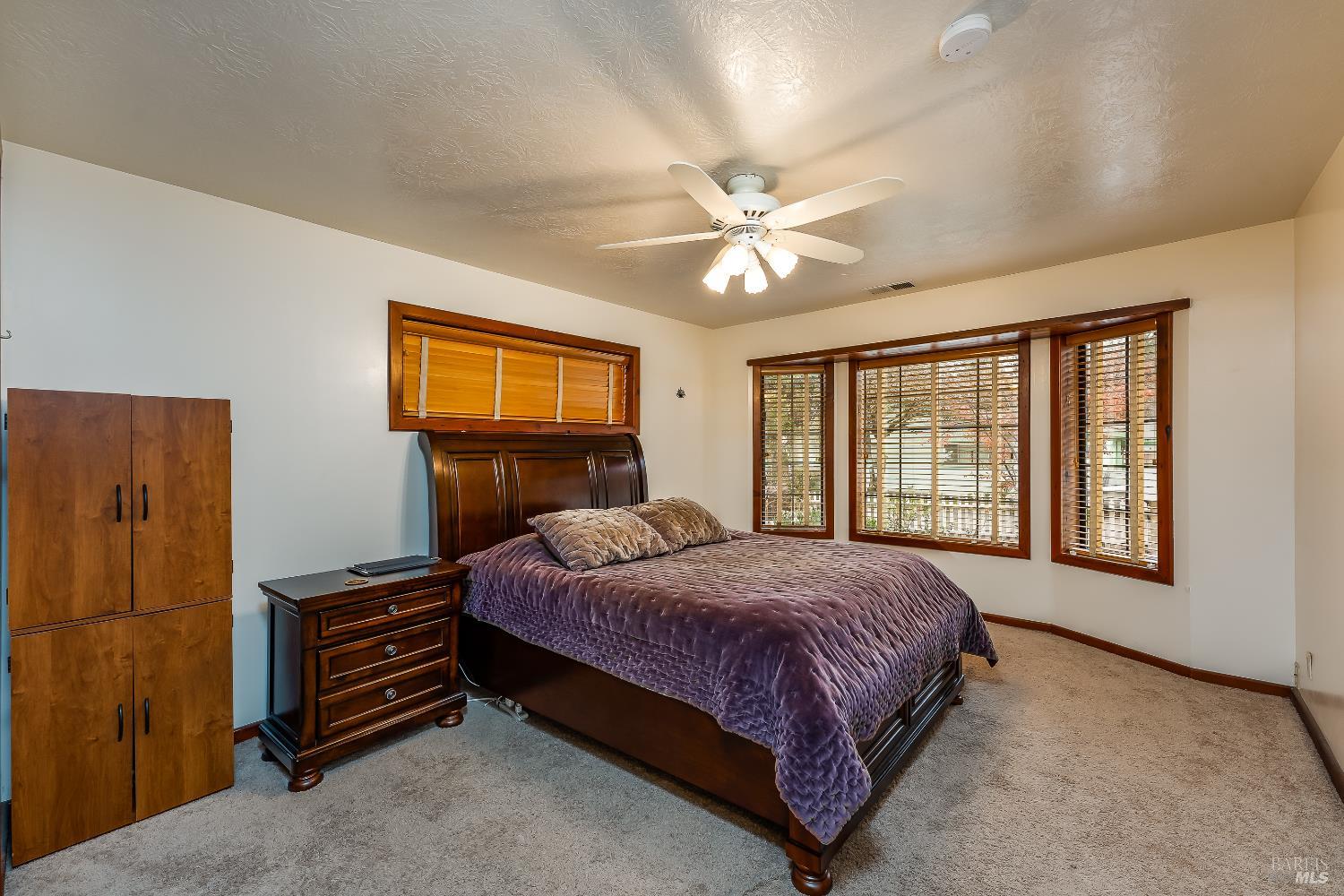 Detail Gallery Image 15 of 34 For 1096 W Standley St, Ukiah,  CA 95482 - 3 Beds | 3 Baths