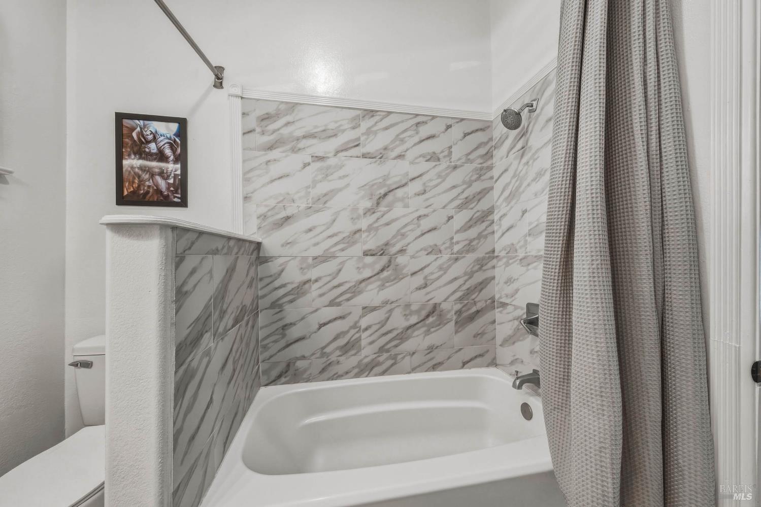 Detail Gallery Image 20 of 33 For 107 Sebastopol Ave, Santa Rosa,  CA 95407 - 4 Beds | 3/1 Baths