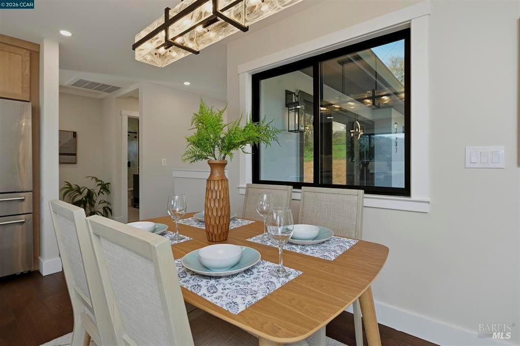 Detail Gallery Image 29 of 55 For 2087 1st Ave, Napa,  CA 94558 - 4 Beds | 2 Baths