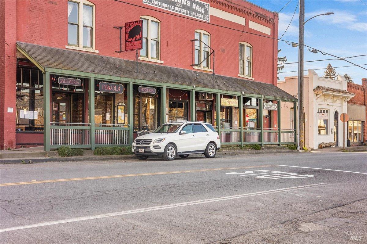 Detail Gallery Image 32 of 36 For 75 Ca-128 Hwy, Geyserville,  CA 95441 - 3 Beds | 2 Baths