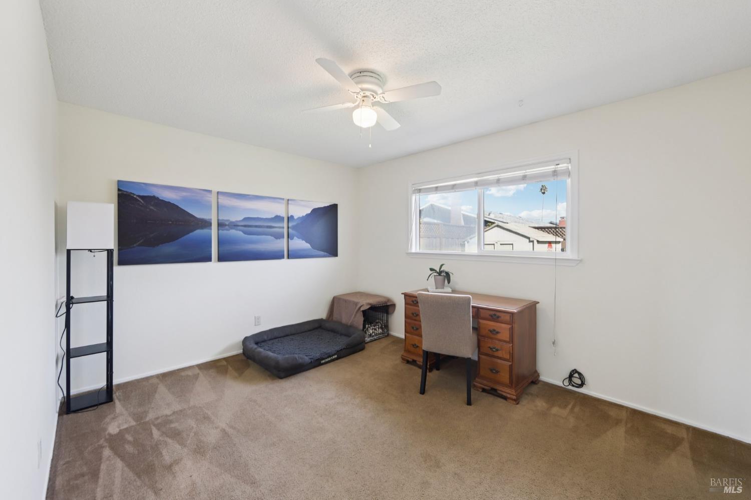 Detail Gallery Image 19 of 27 For 7070 Almond St, Rohnert Park,  CA 94928 - 3 Beds | 2 Baths