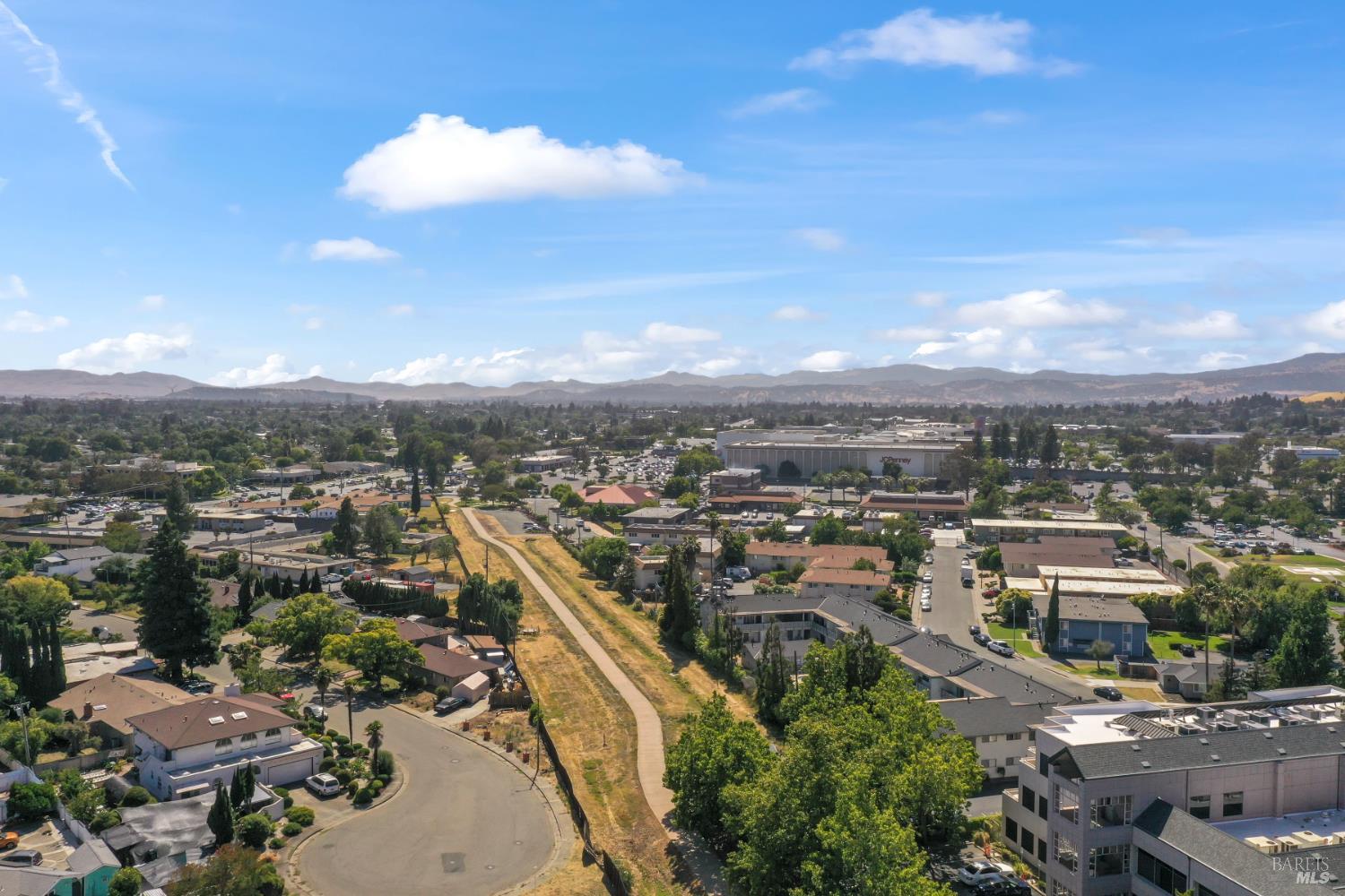 Detail Gallery Image 78 of 88 For 1661 Fairfield Ave, Fairfield,  CA 94533 - 3 Beds | 2/1 Baths