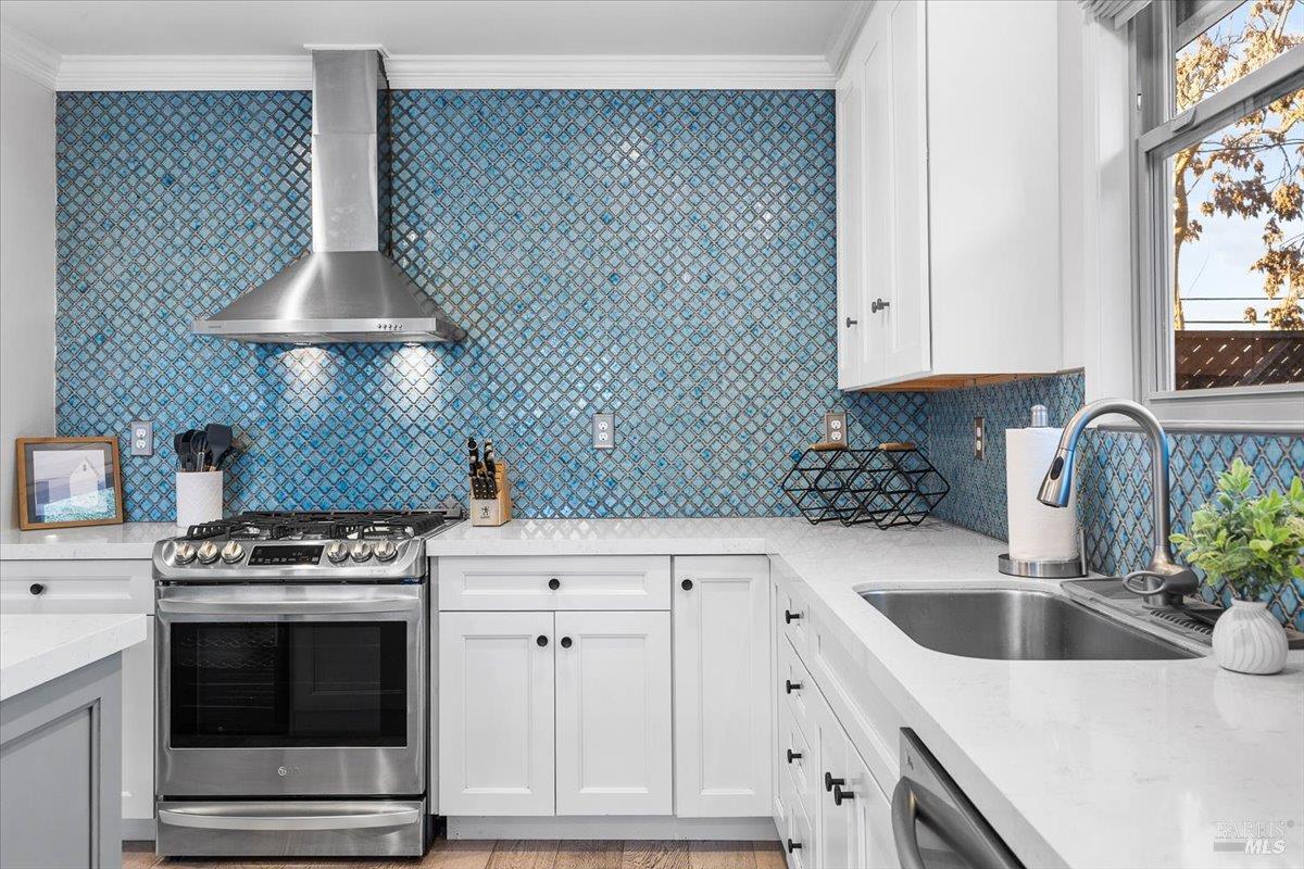 Detail Gallery Image 7 of 36 For 75 Ca-128 Hwy, Geyserville,  CA 95441 - 3 Beds | 2 Baths