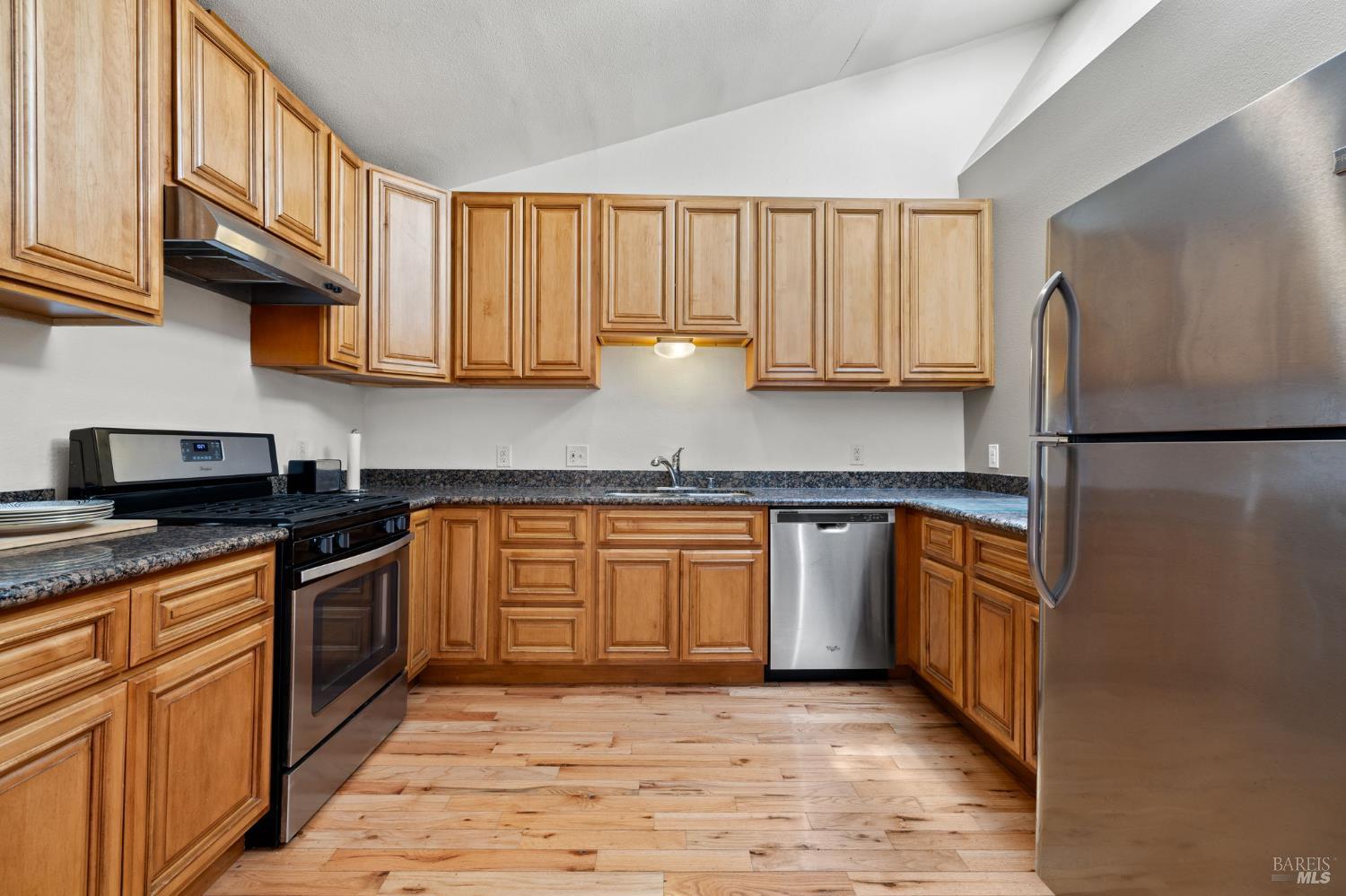 Detail Gallery Image 19 of 28 For 14446 Old Cazadero Rd, Guerneville,  CA 95446 - 6 Beds | 3 Baths