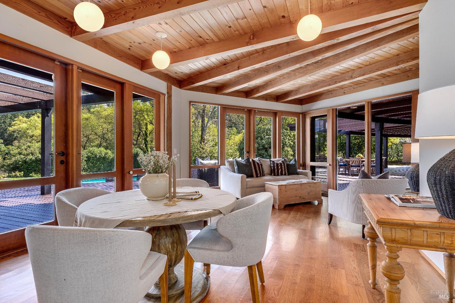 Detail Gallery Image 21 of 68 For 1626 Whitehall Ln, Saint Helena,  CA 94574 - 5 Beds | 7/1 Baths