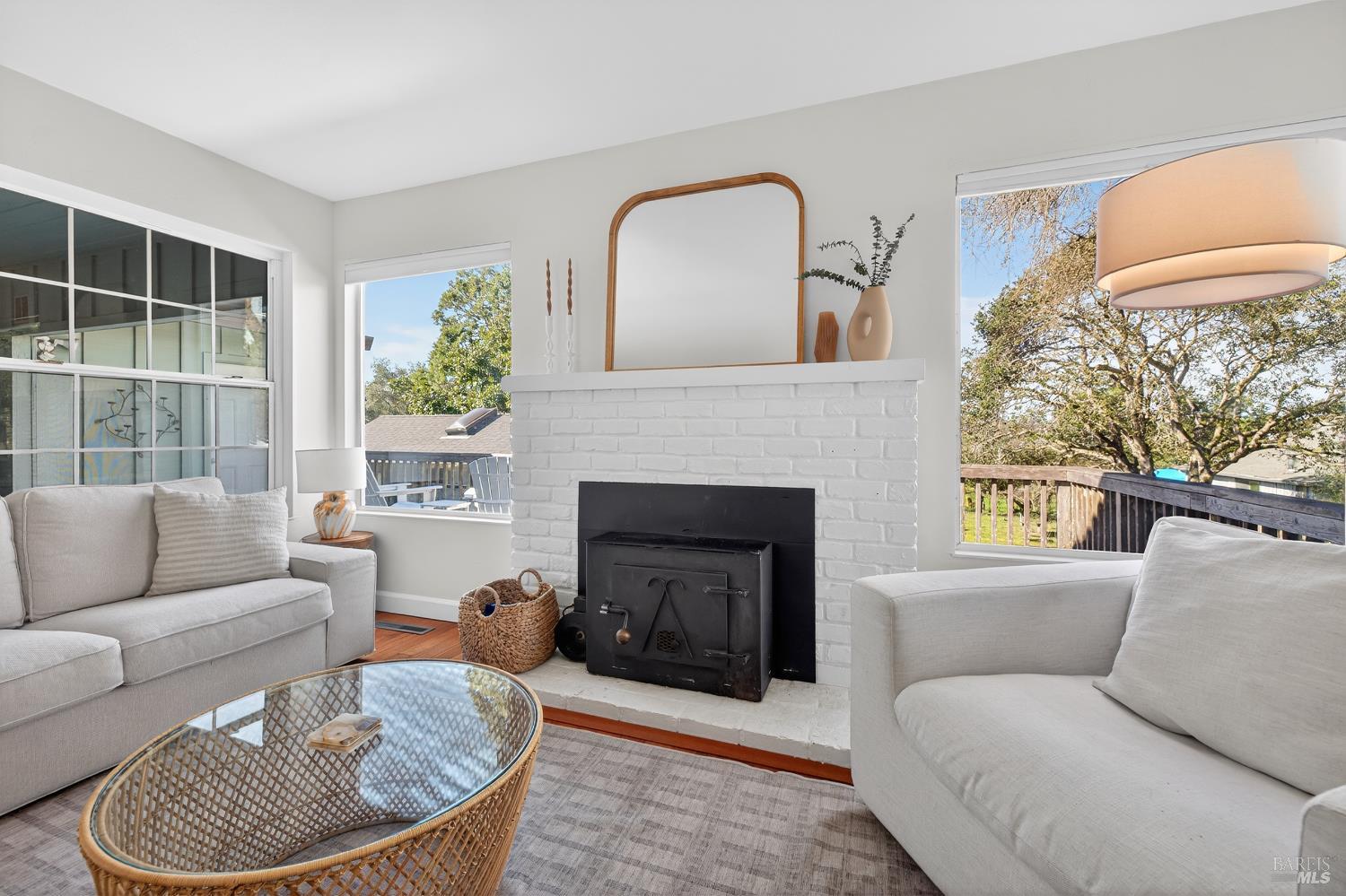 Detail Gallery Image 13 of 51 For 445 Marshall Ave, Petaluma,  CA 94952 - 3 Beds | 2 Baths