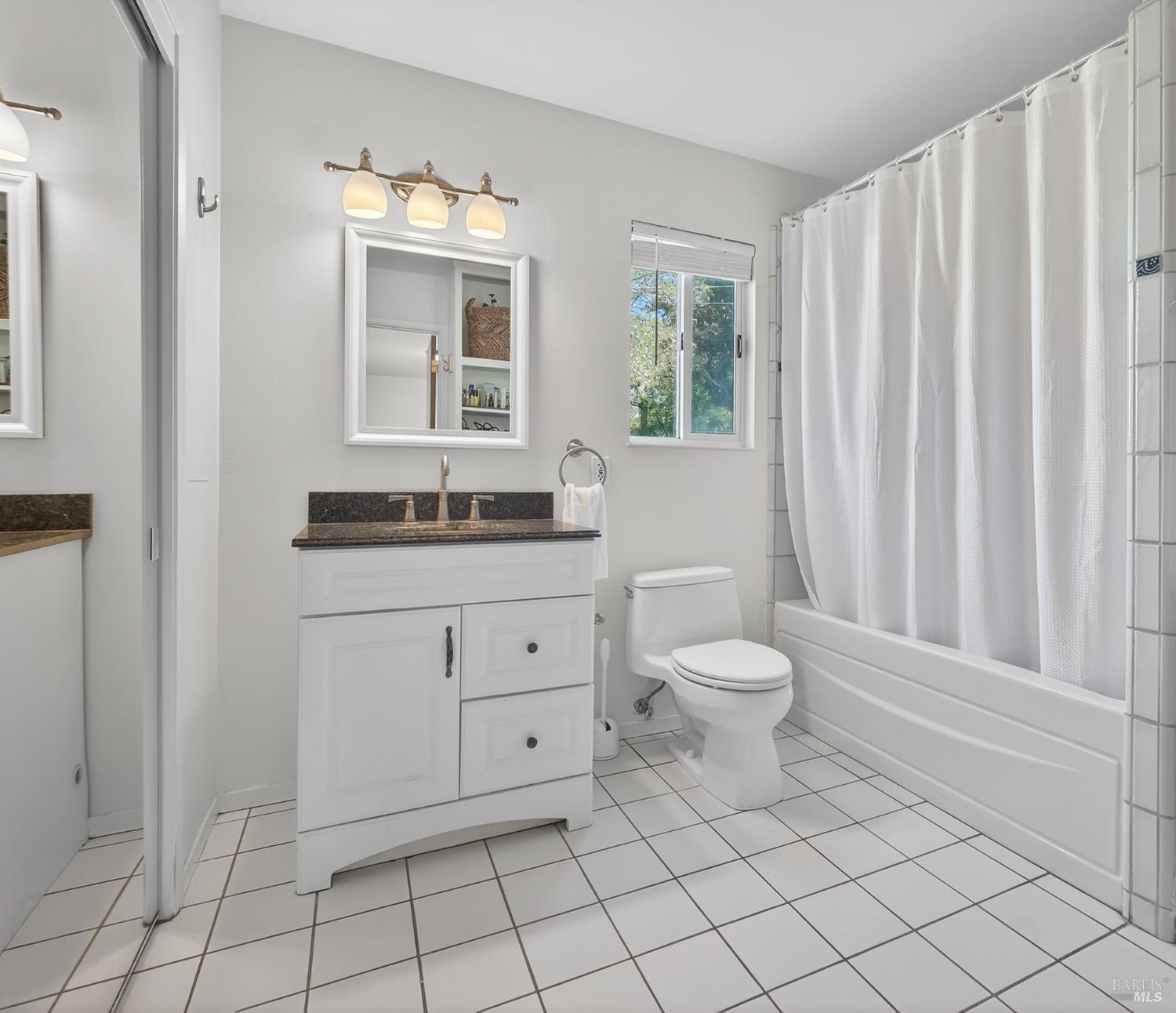 Detail Gallery Image 28 of 51 For 445 Marshall Ave, Petaluma,  CA 94952 - 3 Beds | 2 Baths