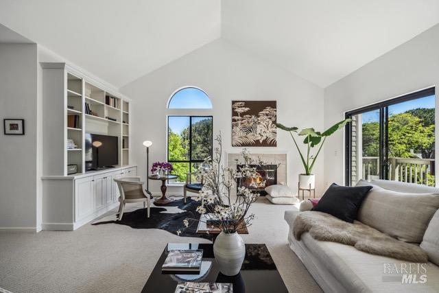 Detail Gallery Image 12 of 35 For 118 Eucalyptus Knoll St, Mill Valley,  CA 94941 - 2 Beds | 2 Baths