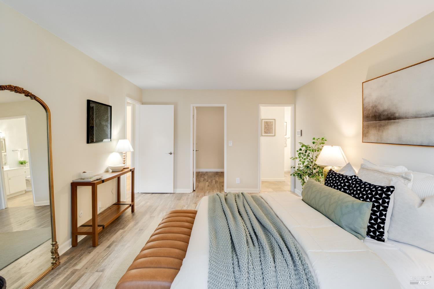 Detail Gallery Image 26 of 48 For 1474 London Cir, Benicia,  CA 94510 - 2 Beds | 2 Baths