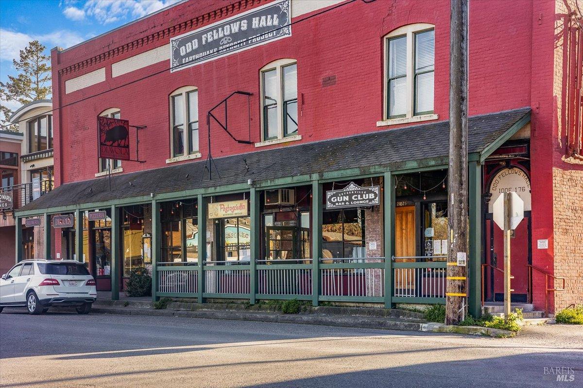 Detail Gallery Image 31 of 36 For 75 Ca-128 Hwy, Geyserville,  CA 95441 - 3 Beds | 2 Baths