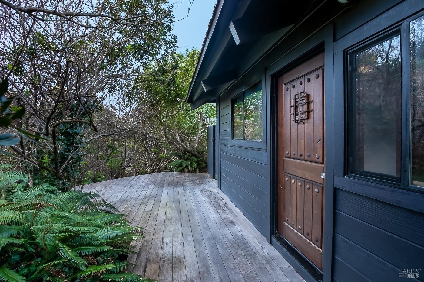 Detail Gallery Image 47 of 51 For 45460 Indian Shoals Rd, Mendocino,  CA 95460 - 4 Beds | 4 Baths