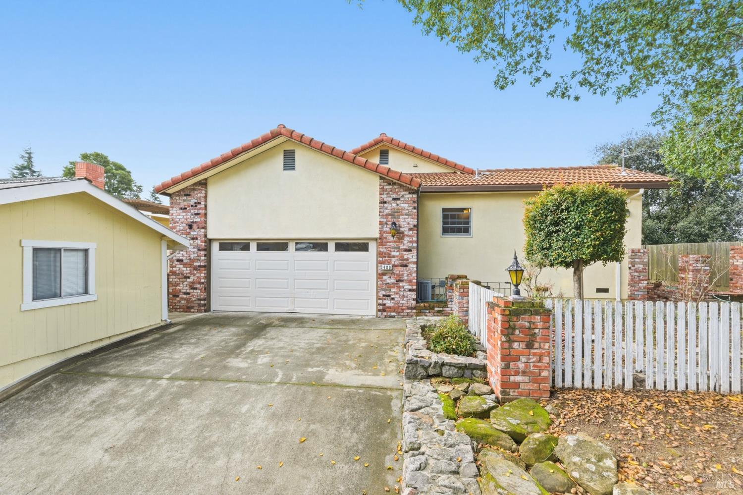 Detail Gallery Image 28 of 53 For 639 E 5th St, Benicia,  CA 94510 - 3 Beds | 2/1 Baths