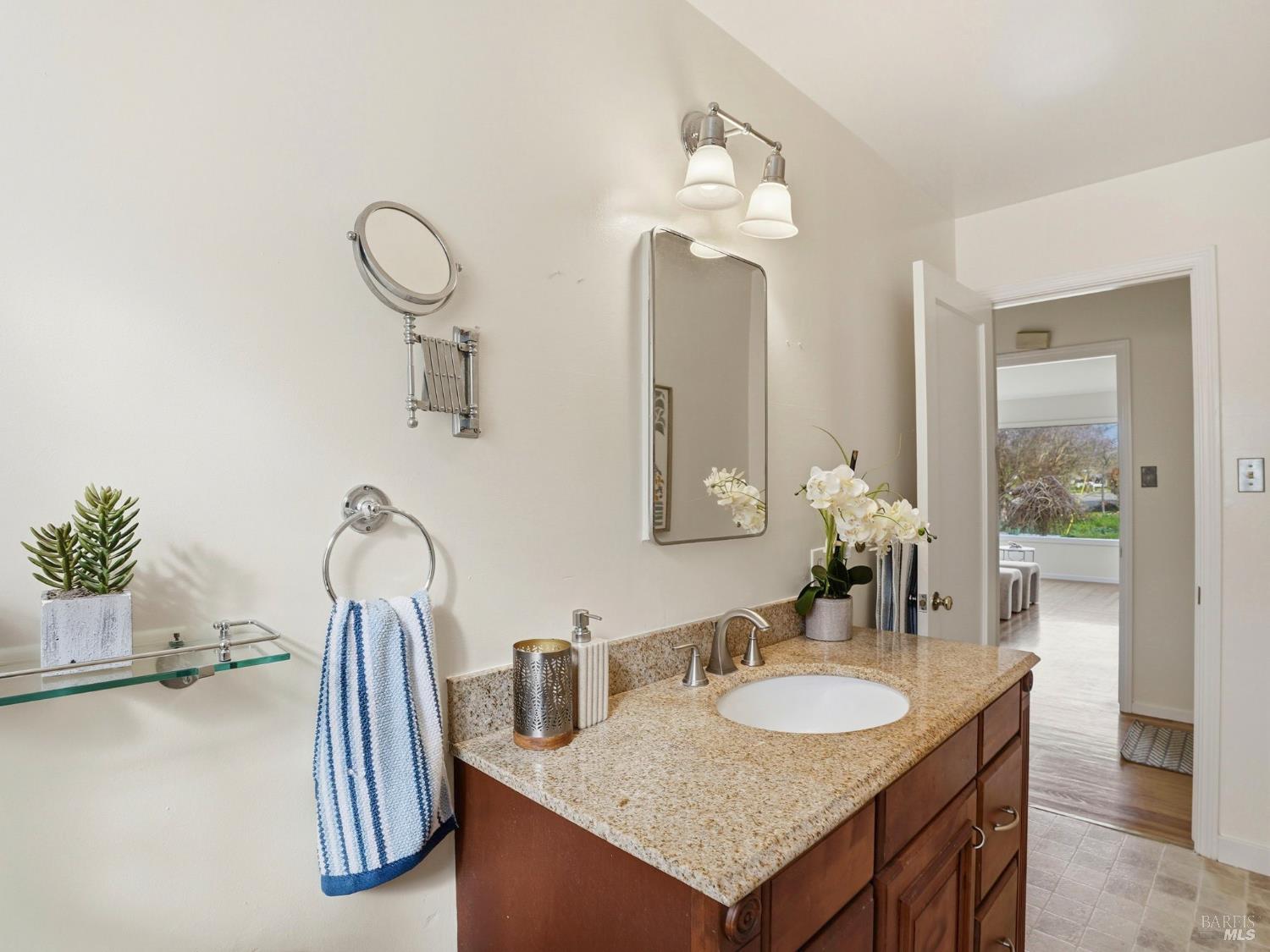 Detail Gallery Image 28 of 36 For 1810 Leonard Ave, Santa Rosa,  CA 95405 - 2 Beds | 1 Baths