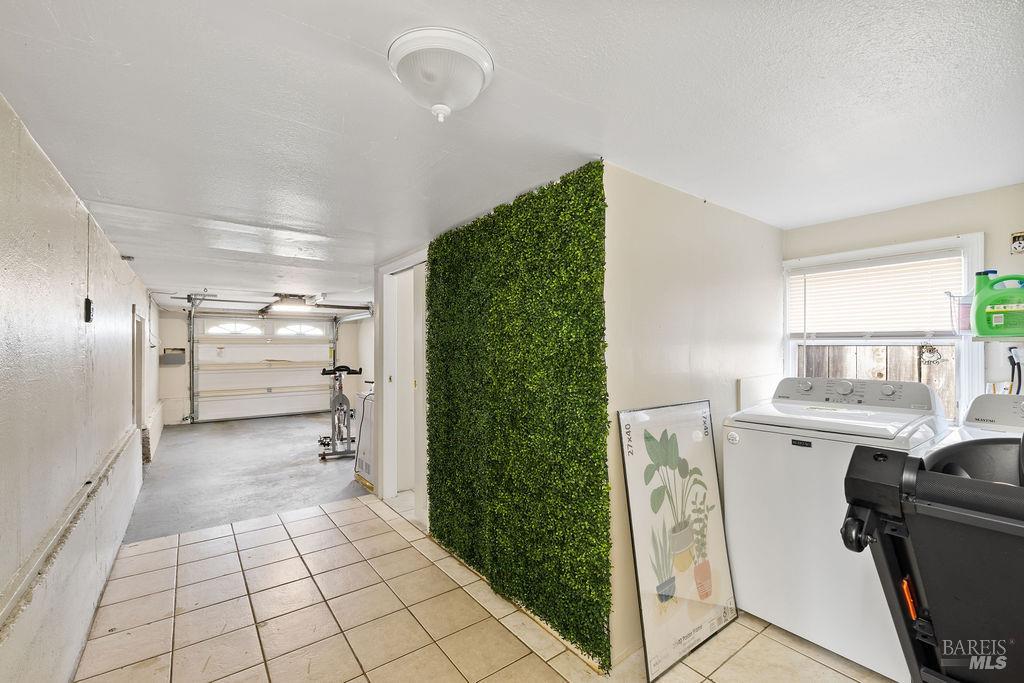 Detail Gallery Image 20 of 30 For 903 Jones Ct, Pinole,  CA 94564 - 2 Beds | 1/1 Baths