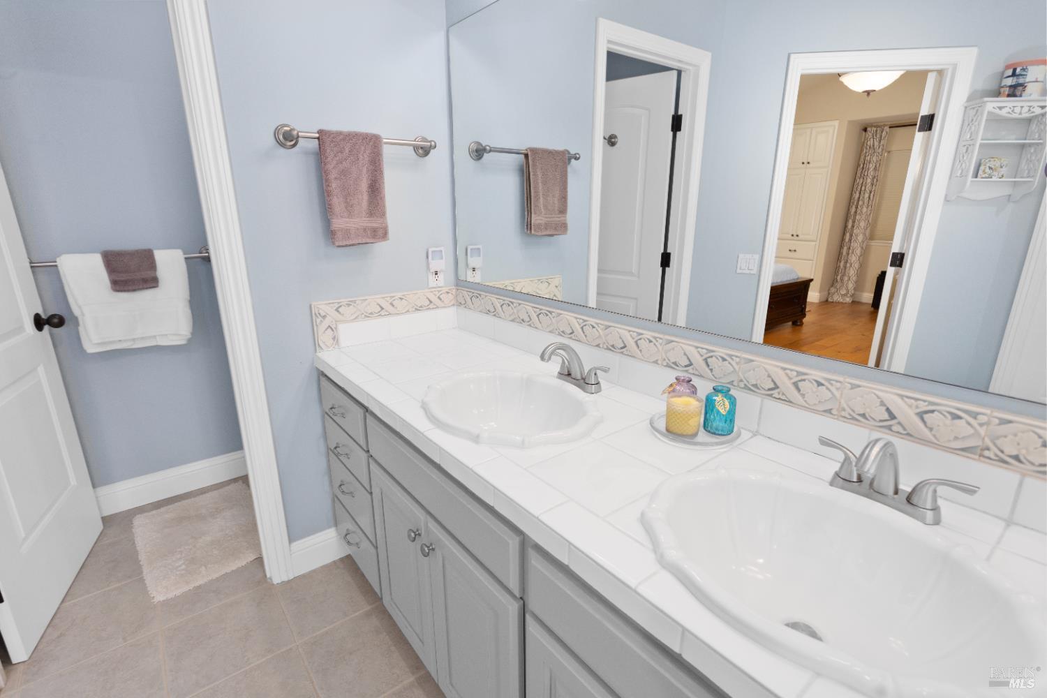 Detail Gallery Image 40 of 48 For 230 Clear Ridge Drive Dr, Healdsburg,  CA 95448 - 3 Beds | 2/1 Baths