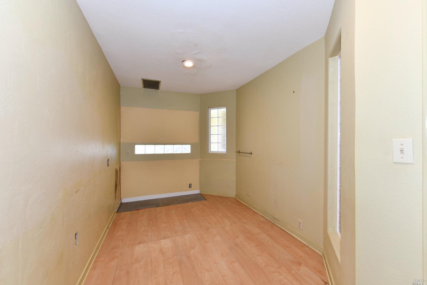 Detail Gallery Image 47 of 59 For 1519 Main St, Napa,  CA 94559 - – Beds | – Baths