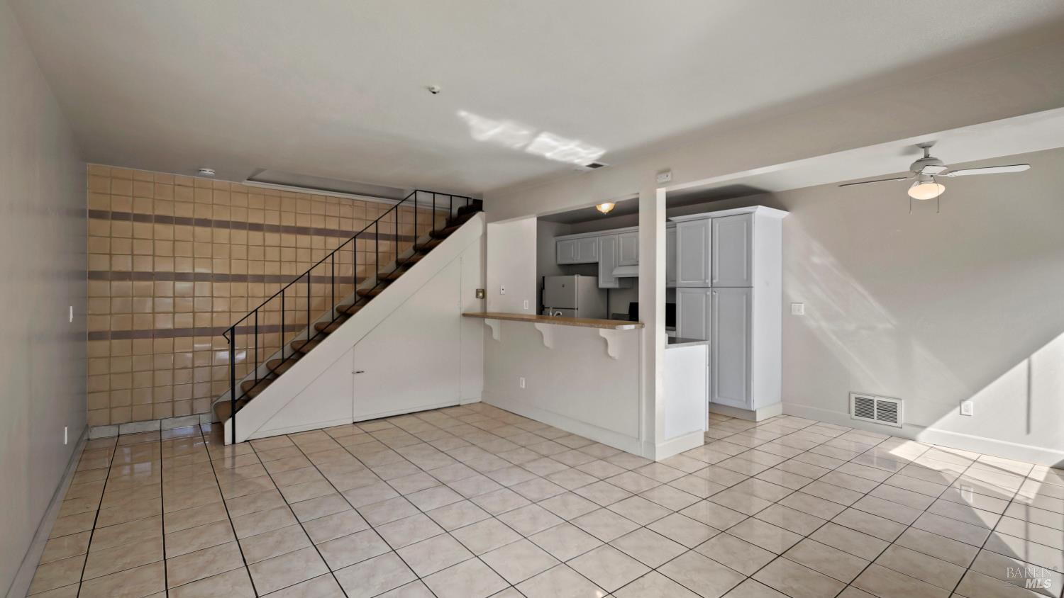 Detail Gallery Image 2 of 20 For 2660 Coffey Ln, Santa Rosa,  CA 95403 - 2 Beds | 1 Baths