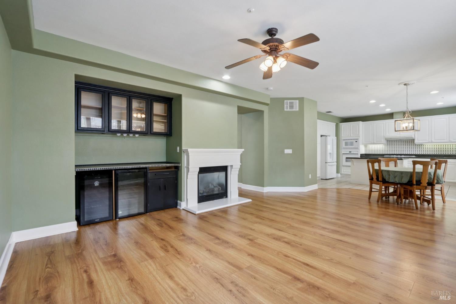 Detail Gallery Image 7 of 44 For 3287 Von Uhlit Ranch Rd, Napa,  CA 94558 - 3 Beds | 2/1 Baths