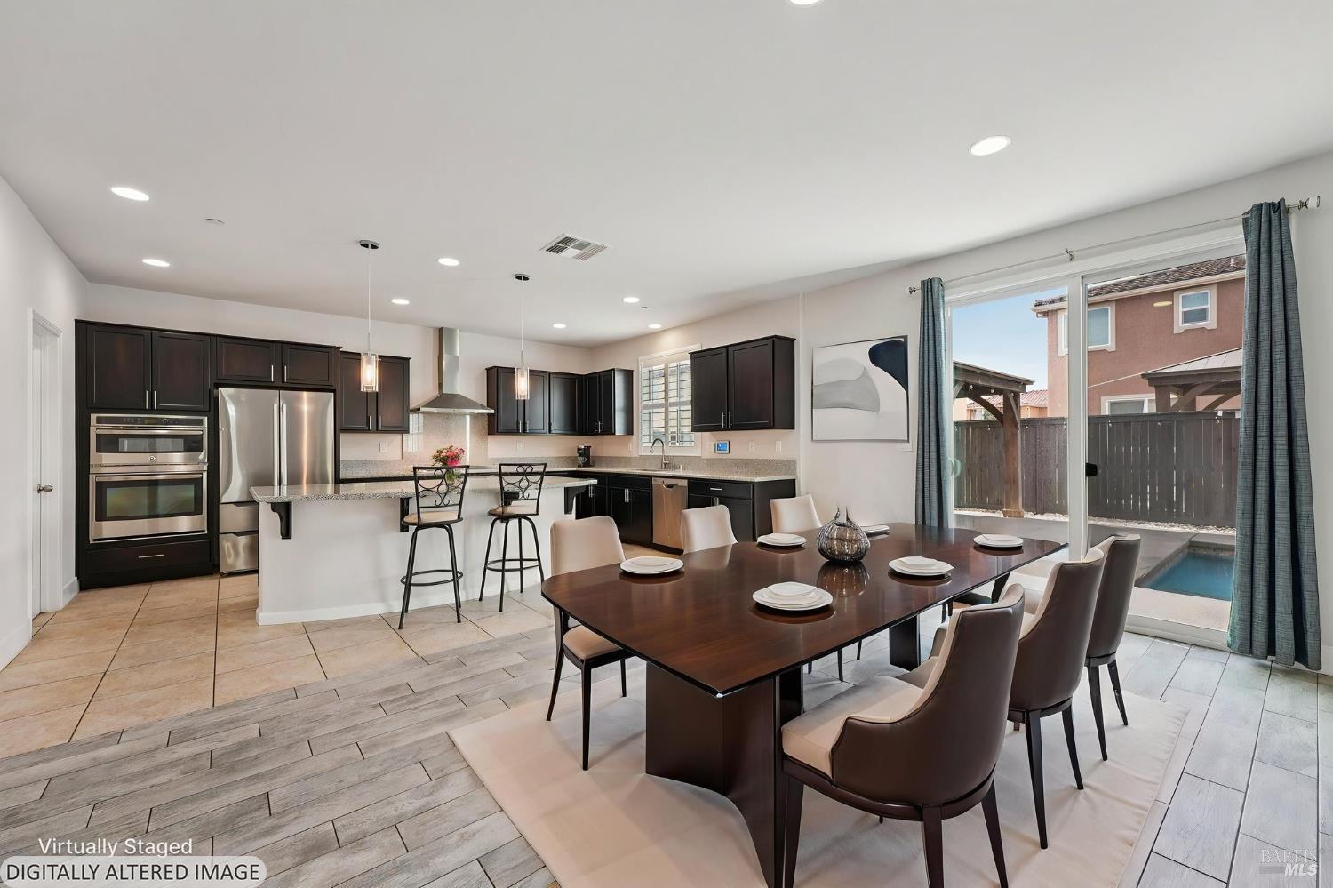 Detail Gallery Image 10 of 61 For 5291 Finkas Ln, Fairfield,  CA 94533 - 4 Beds | 3 Baths