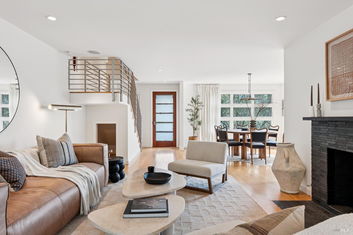 Detail Gallery Image 8 of 65 For 123 Almenar Dr, Greenbrae,  CA 94904 - 3 Beds | 3 Baths