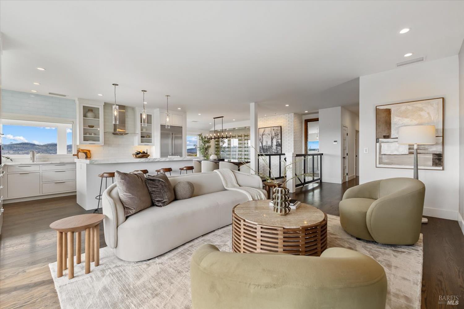 Detail Gallery Image 8 of 78 For 775 Benjamin Way, Healdsburg,  CA 95448 - 4 Beds | 3/2 Baths