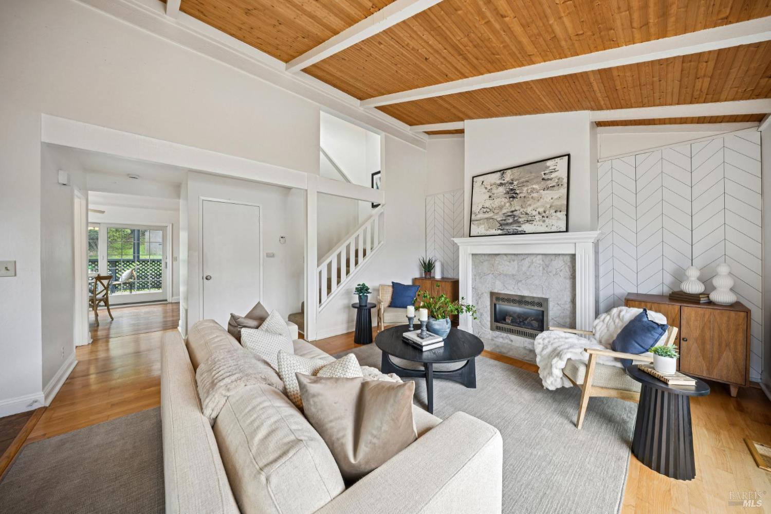 Detail Gallery Image 10 of 19 For 621 Nevada St, Sausalito,  CA 94965 - 2 Beds | 1/1 Baths