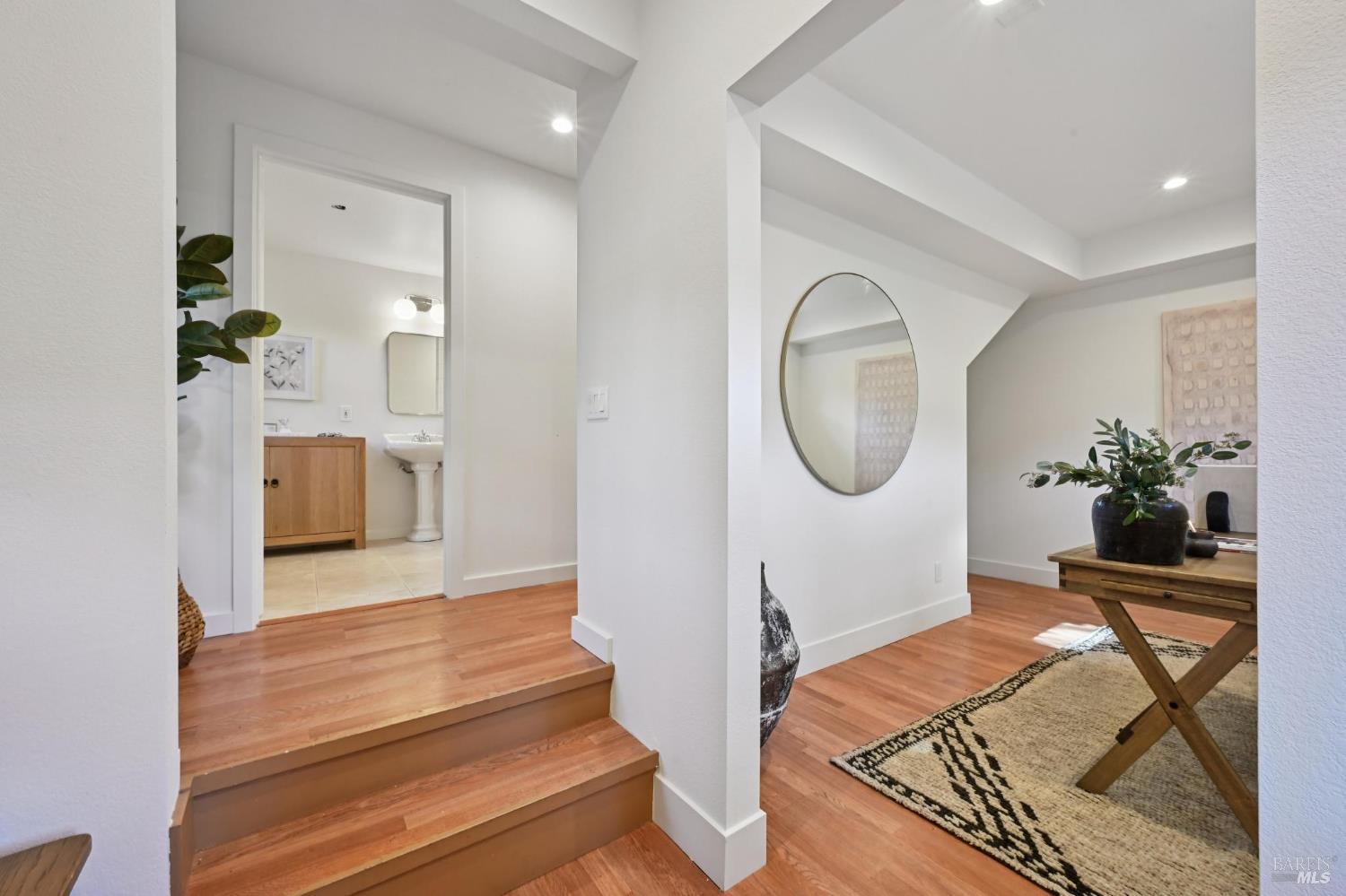 Detail Gallery Image 18 of 43 For 404 Spruce St, Mill Valley,  CA 94941 - 3 Beds | 2 Baths