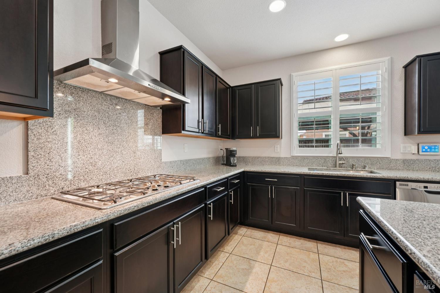 Detail Gallery Image 18 of 61 For 5291 Finkas Ln, Fairfield,  CA 94533 - 4 Beds | 3 Baths