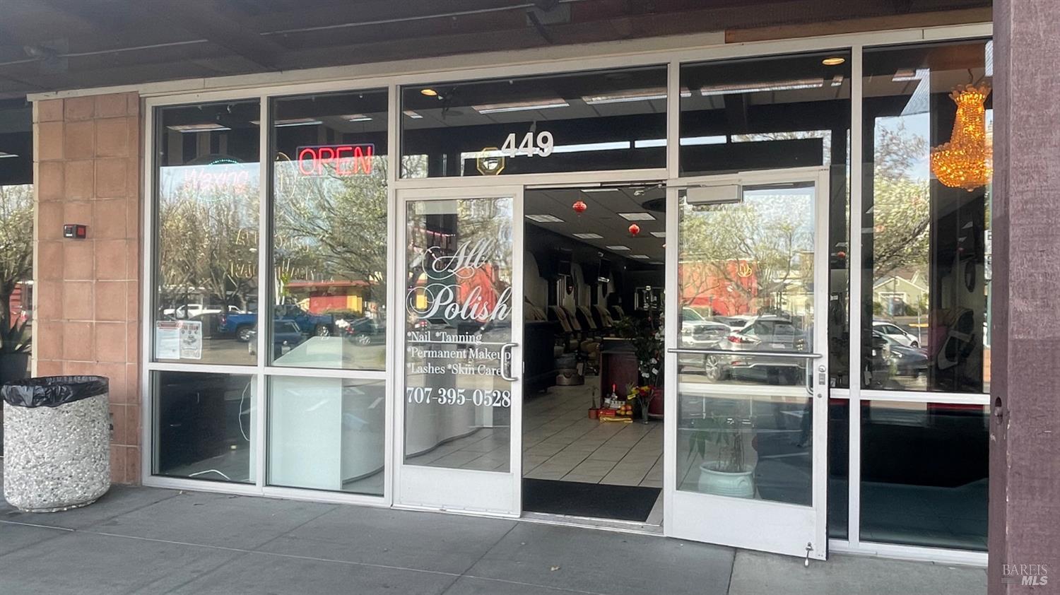 Detail Gallery Image 2 of 25 For 449 Center St, Healdsburg,  CA 95448 - – Beds | – Baths