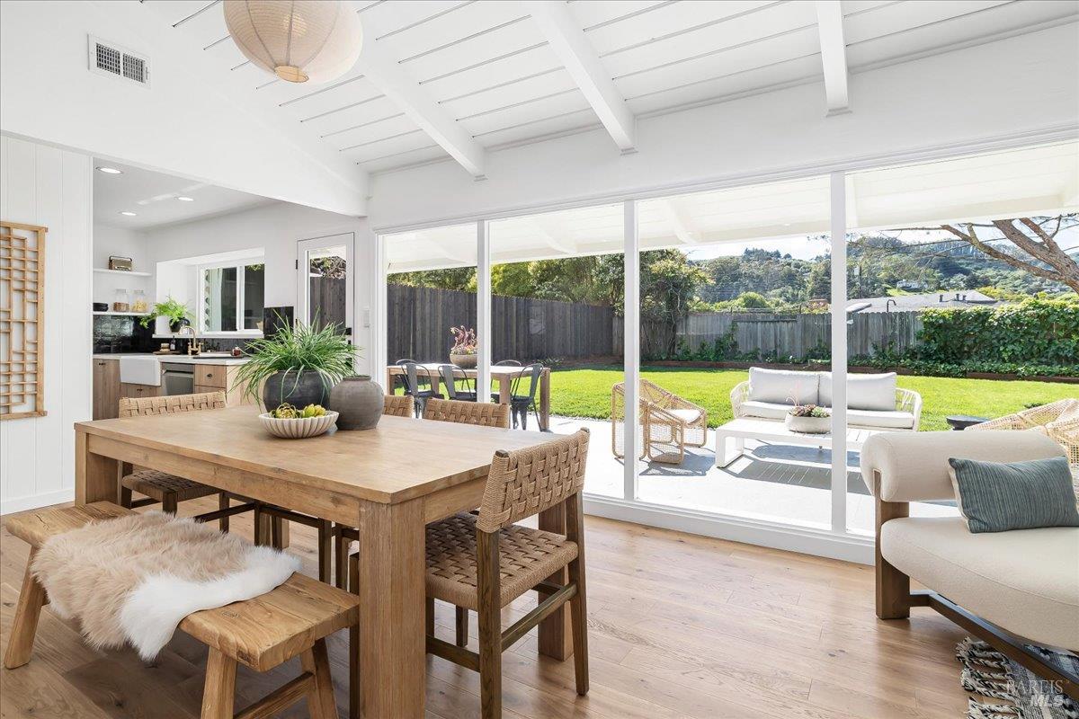 Detail Gallery Image 11 of 26 For 265 Cardinal Rd, Mill Valley,  CA 94941 - 3 Beds | 1 Baths