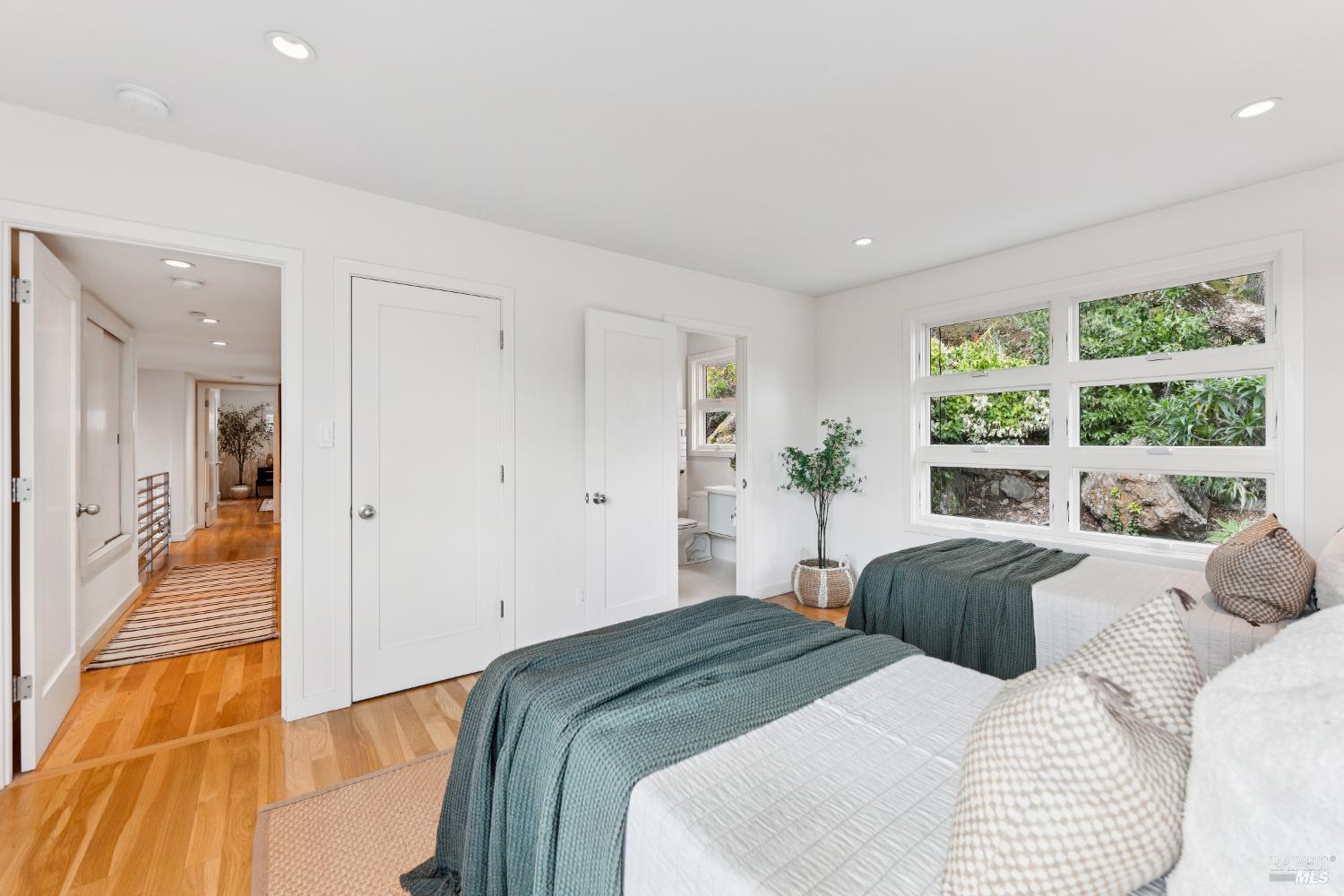 Detail Gallery Image 42 of 65 For 123 Almenar Dr, Greenbrae,  CA 94904 - 3 Beds | 3 Baths